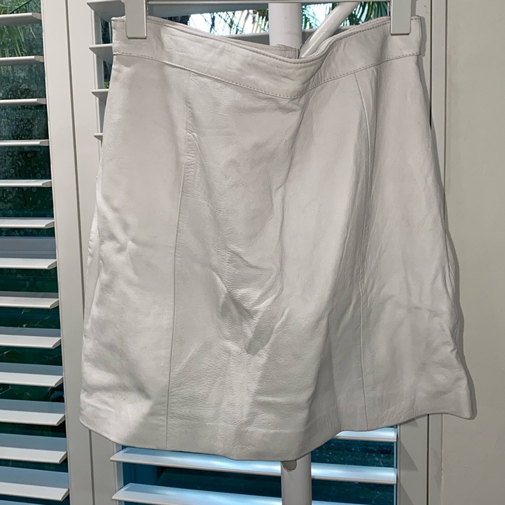 Vintage white leather mini skirt size medium by Edarly Mexico